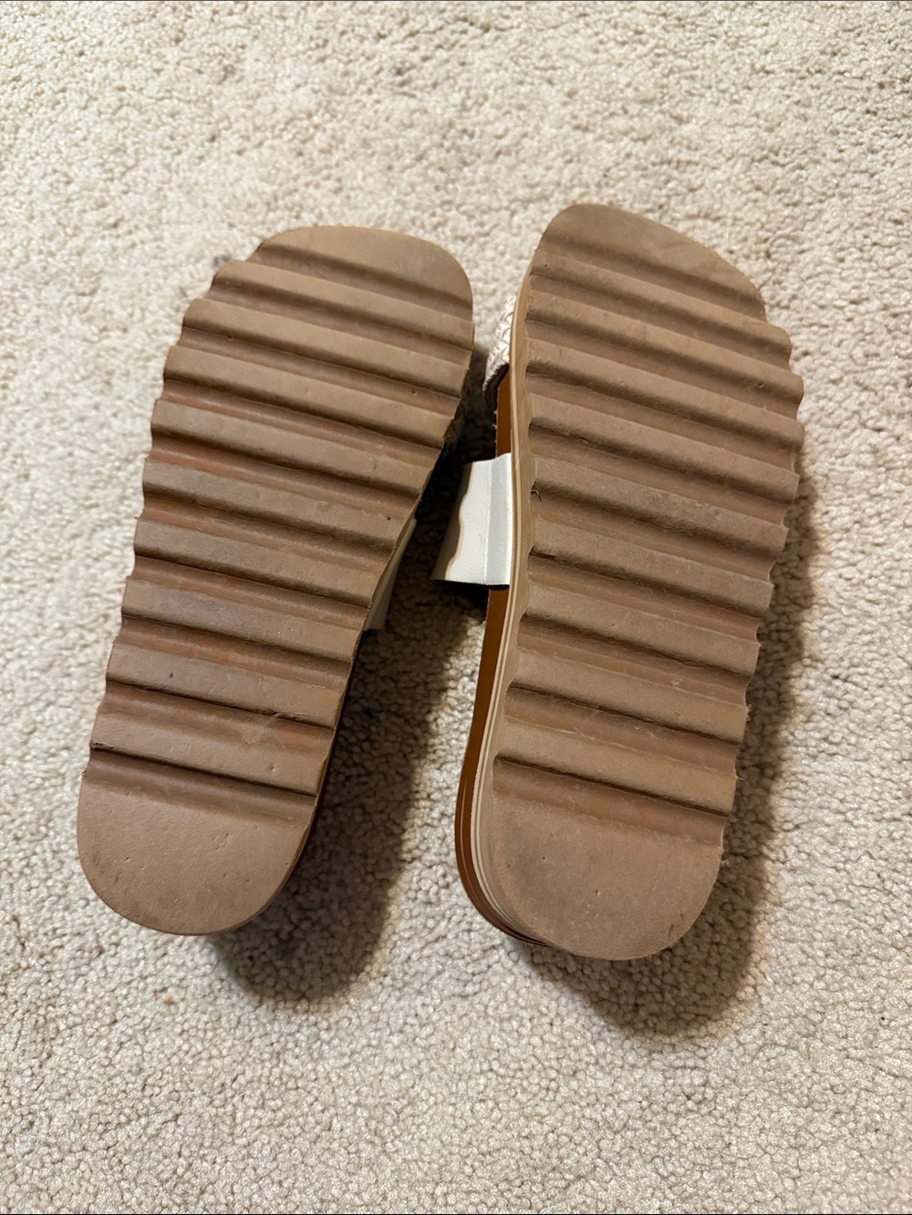 Reef Sandals - Picture 3 of 4
